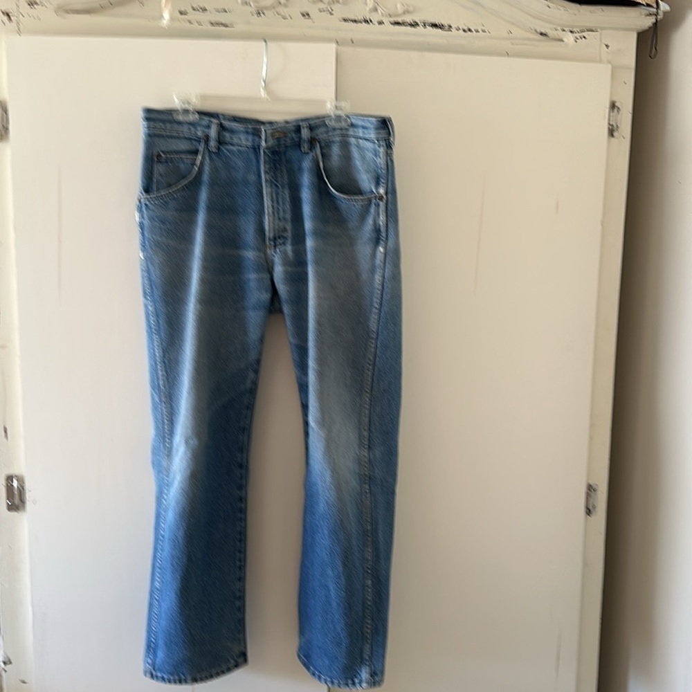 Wrangler - Picture 2 of 3